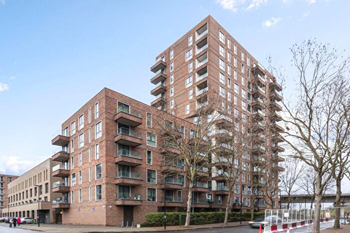 1 Bedroom Apartment To Rent In Connaught Heights, Waterside Park, Royal Wharf, E16