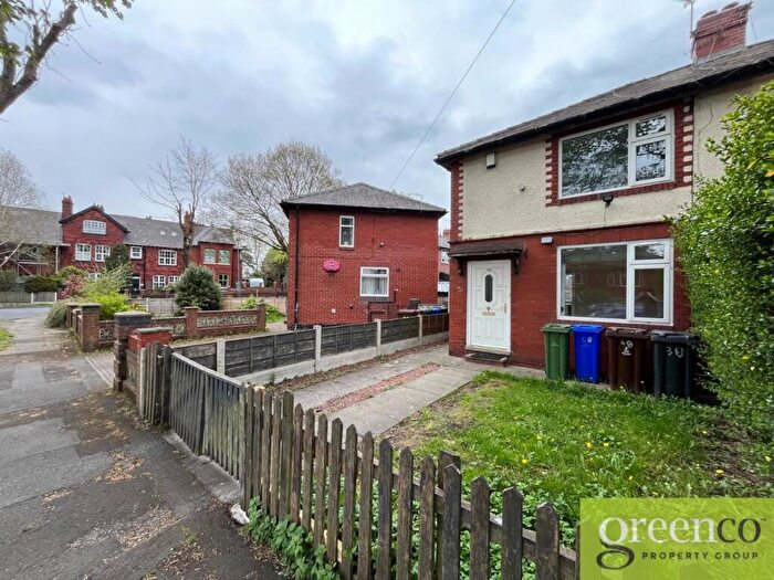 2 Bedroom Semi-Detached House To Rent In Broadbent Avenue, Manchester, OL6