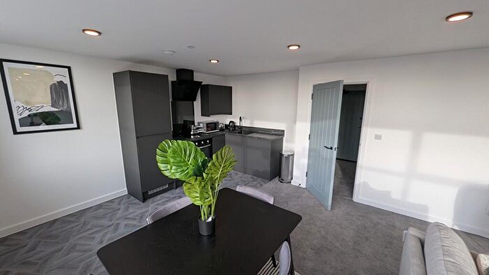 2 Bedroom Apartment To Rent In Apartment Carnation Place, NG9