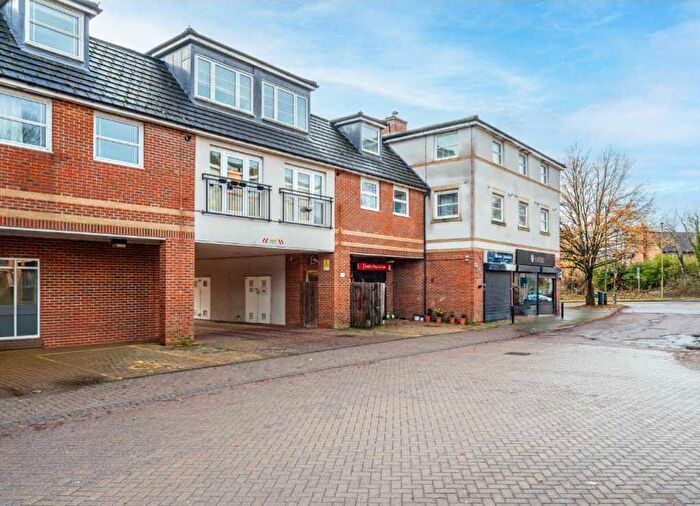 2 Bedroom Apartment For Sale In Russet Drive, St. Albans, Hertfordshire, AL4