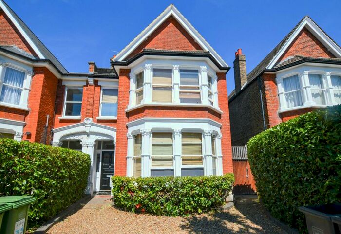 2 Bedroom Apartment To Rent In Bargery Road, London, SE6