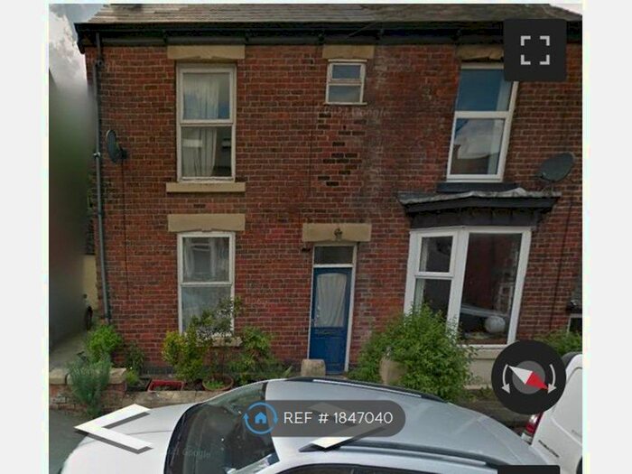 2 Bedroom Semi-Detached House To Rent In Meersbrook Ave, Sheffield, S8