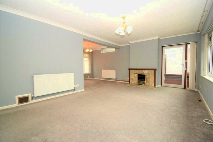 3 Bedroom Bungalow For Sale In Ashley Gardens, Colchester, Essex, CO3