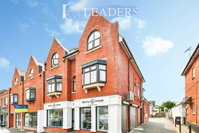2 Bedroom Flat To Rent In Alexander Court, Christchurch Road, BH7