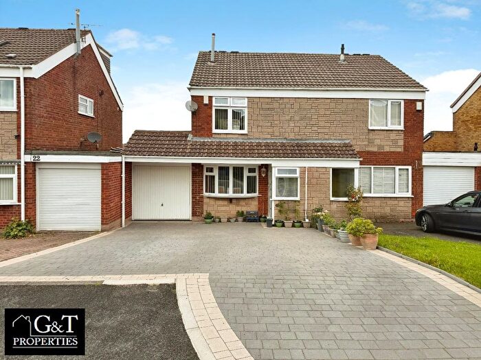 3 Bedroom Semi-Detached House For Sale In Pevensey Close, Tividale, Oldbury, B69