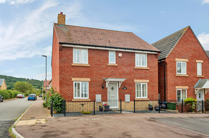 4 Bedroom Detached House For Sale In Little Grebe Road, Bishops Cleeve, Cheltenham, GL52