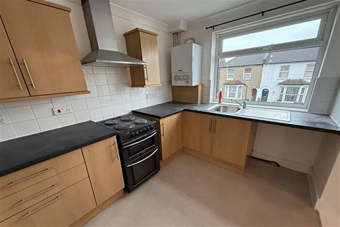 2 Bedroom Maisonette To Rent In St. Albans Road, DA1