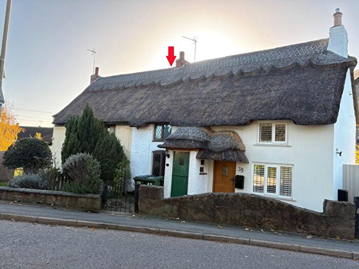 2 Bedroom Cottage For Sale In Bumble Bee Cottage, Leicester Road, Sapcote, Leicester, LE9