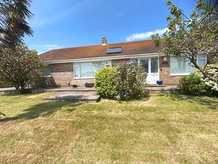 3 Bedroom Detached Bungalow For Sale In Roskilling Wartha, Helston, TR13