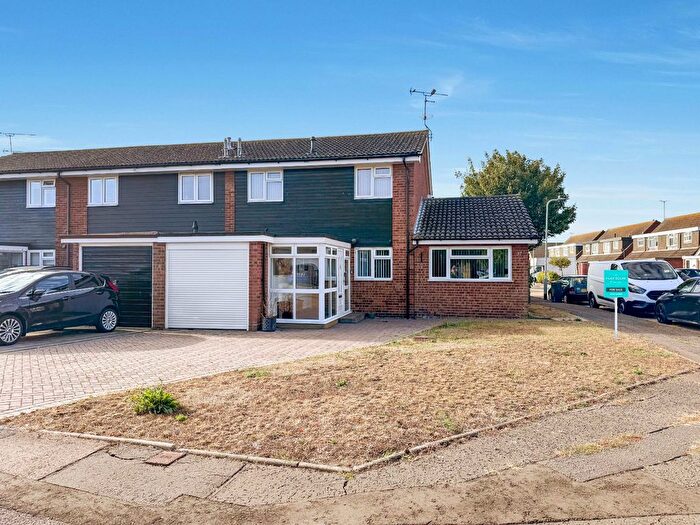 3 Bedroom End Of Terrace House For Sale In Admirals Walk, Desirable Admirals Location, Shoeburyness, Essex, SS3