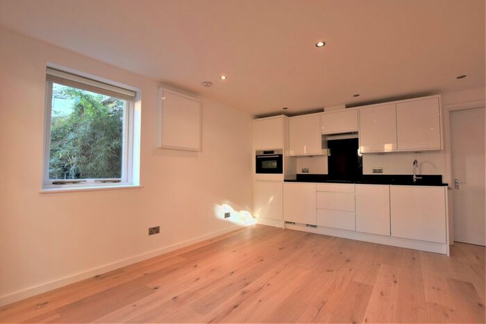 1 Bedroom Flat To Rent In The Cut, London SE1