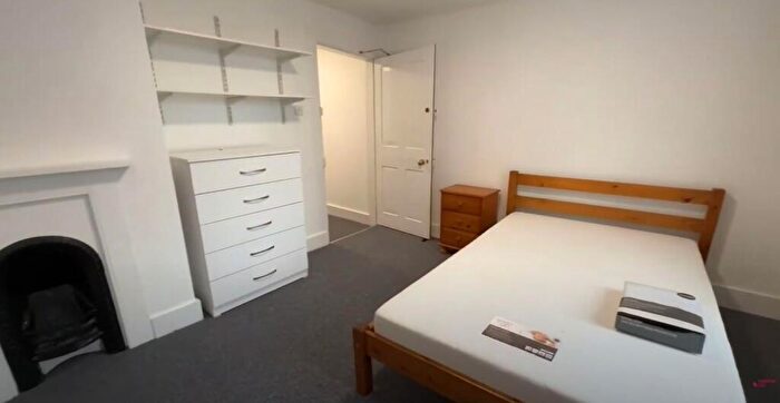 1 Bedroom House To Rent In Castle Street, Canterbury - Ref, CT1