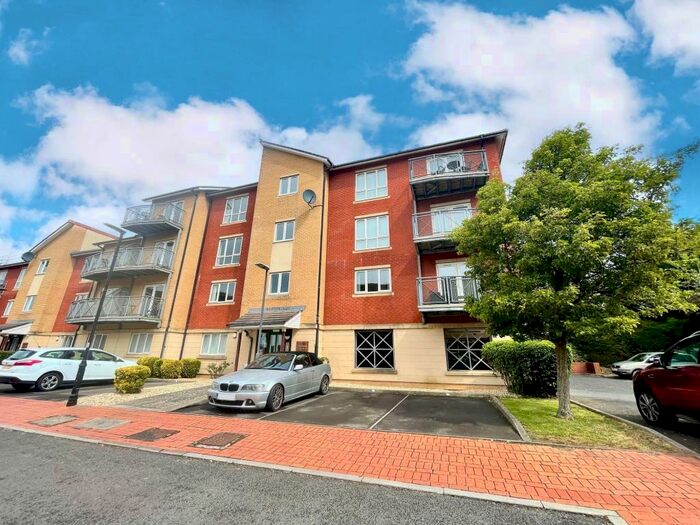2 Bedroom Apartment To Rent In Y Rhodfa, Barry, CF63