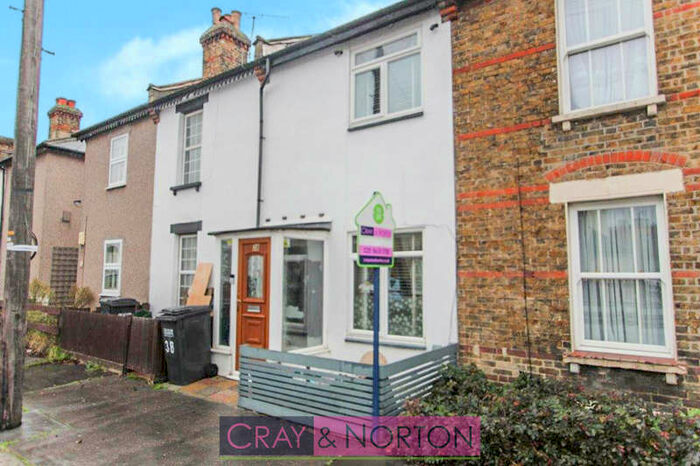 2 Bedroom House To Rent In Warren Road, Croydon, CR0