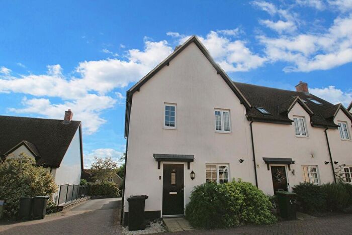 3 Bedroom End Of Terrace House To Rent In Pine Walk, Silsoe, MK45