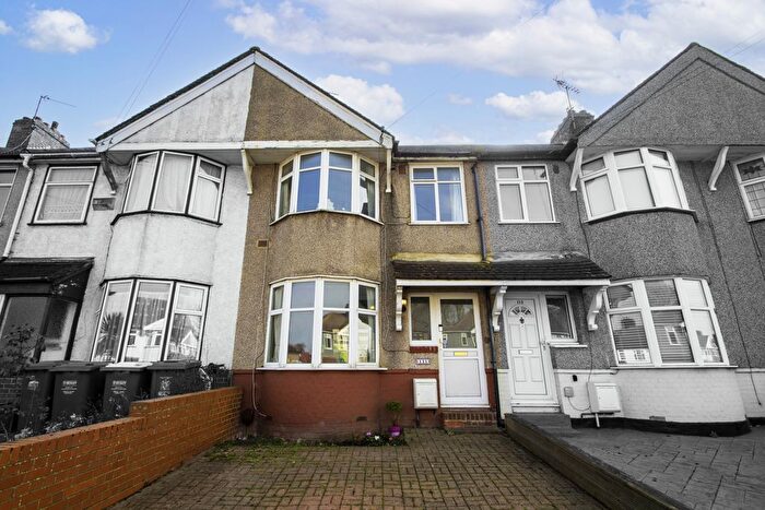 3 Bedroom Terraced House For Sale In The Green, Welling, DA16