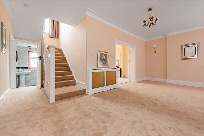 5 Bedroom Detached House To Rent In Alexander Avenue, London, NW10