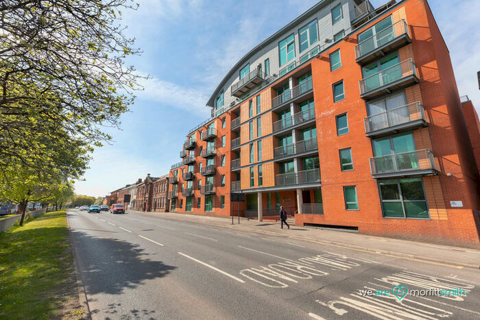 Apartment To Rent In Jet Centro, St Marys Road, S2