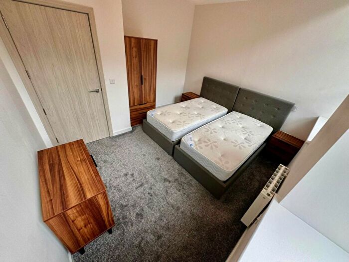 2 Bedroom Flat To Rent In Iron Row, Burley In Wharfedale, Ilkley, Uk, LS29