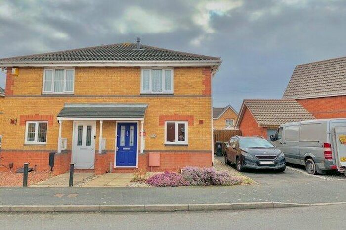 2 Bedroom Semi-Detached House To Rent In Kenilworth Crescent, Walsall, WS2