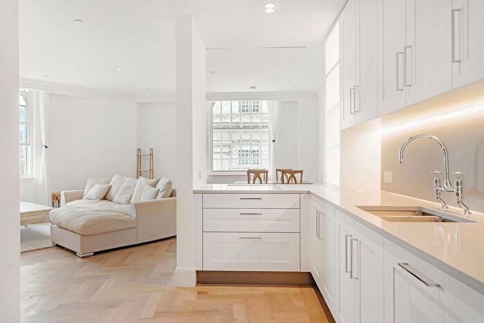 2 Bedroom Flat To Rent In Millbank Residences, London, SW1P
