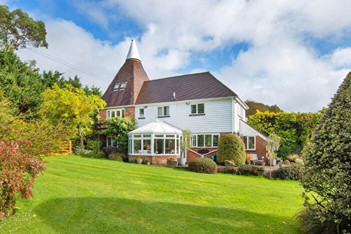 4 Bedroom Detached House For Sale In Park Lane, Cranbrook, Kent, TN17