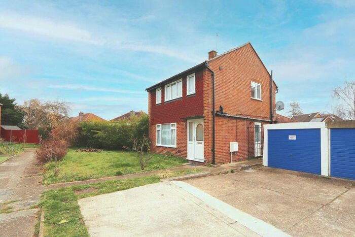 2 Bedroom Detached House To Rent In Harold Road, Sutton, SM1