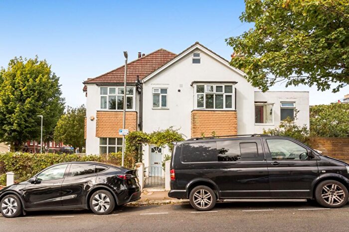 2 Bedroom Property To Rent In Southdown Avenue, Brighton, BN1