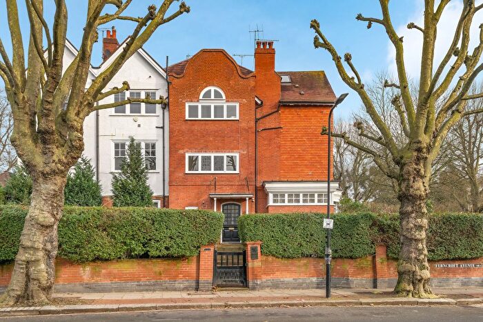 3 Bedroom Flat For Sale In Heath Drive, Hampstead, London, NW3
