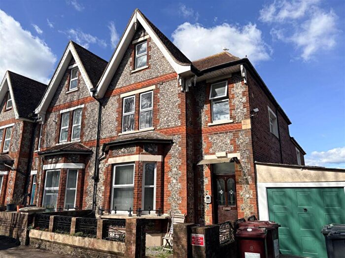 1 Bedroom Apartment To Rent In Ettrick Road, Chichester, PO19