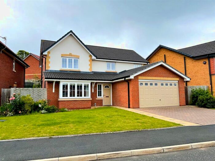 Houses for sale & to rent in WA10 4QZ, Millbrook Lane, Eccleston St Helens