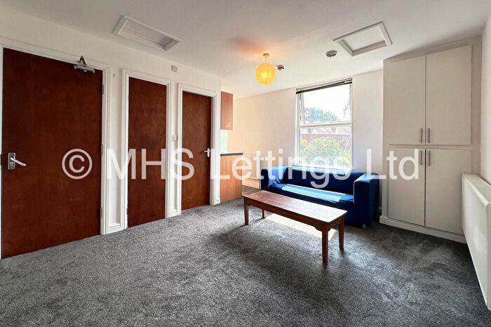 1 Bedroom Flat To Rent In Flat, Hyde Park Terrace, Leeds, LS6