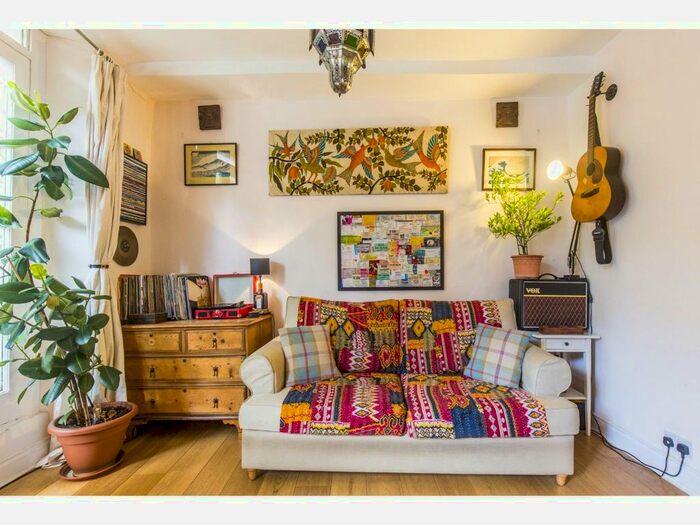 1 Bedroom Flat To Rent In Clapham Road, London, SW9