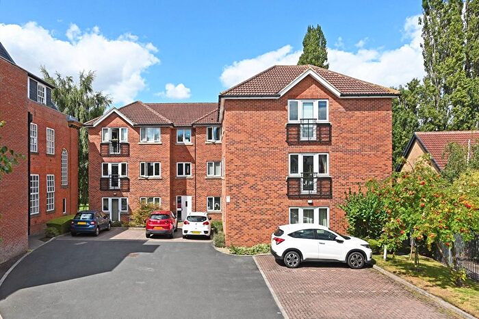 2 Bedroom Flat To Rent In Yearsley House, Pinsent Court, York, YO31