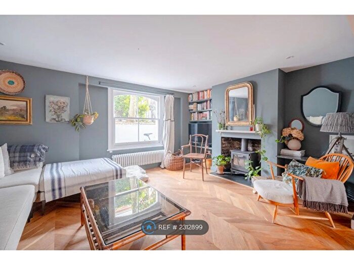 3 Bedroom Terraced House To Rent In Evandale Road, London, SW9