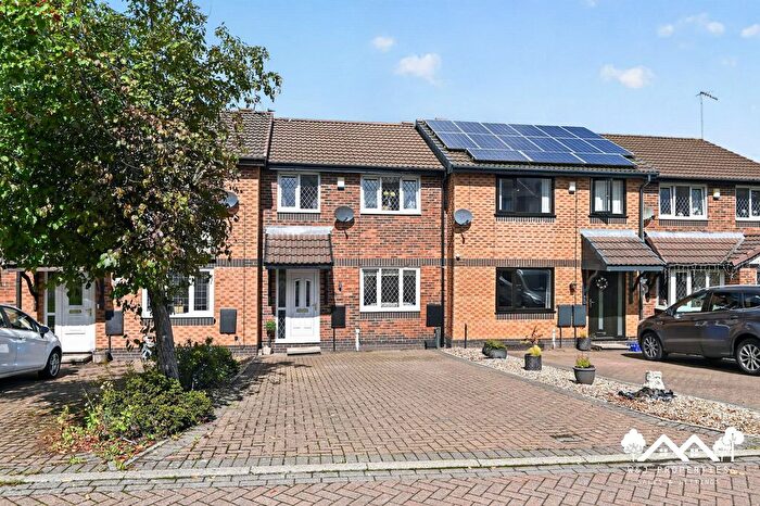 3 Bedroom Terraced House For Sale In Mitton Close, Blackburn, BB2