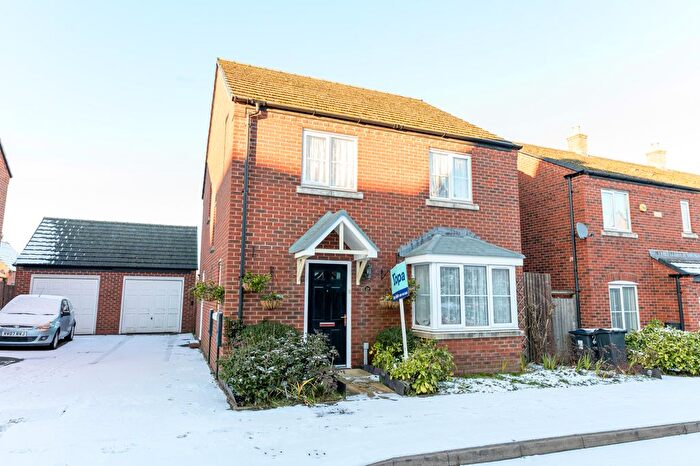 4 Bedroom Detached House For Sale In Brook Way, Birmingham, B16