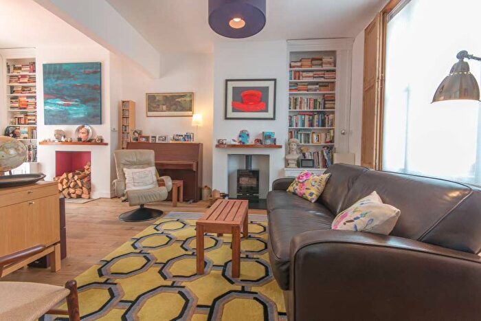 4 Bedroom Terraced House To Rent In Tell Grove, London, SE22