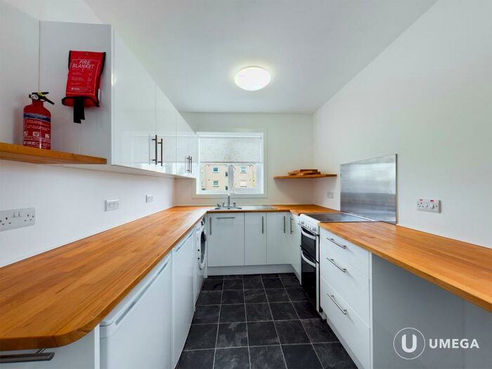 2 Bedroom Flat To Rent In Forrester Park Loan, Corstorphine, Edinburgh, EH12