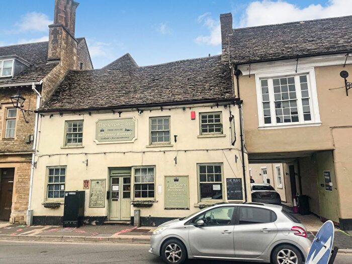 5 Bedroom Property For Sale In High Street, Lechlade, GL7