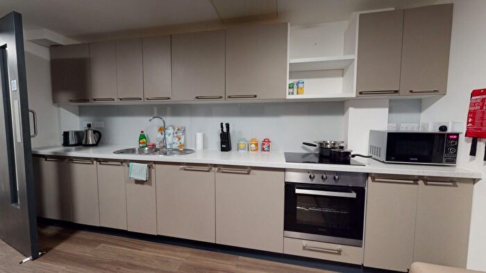 1 Bedroom Flat To Rent In Chapel St, Luton, LU1