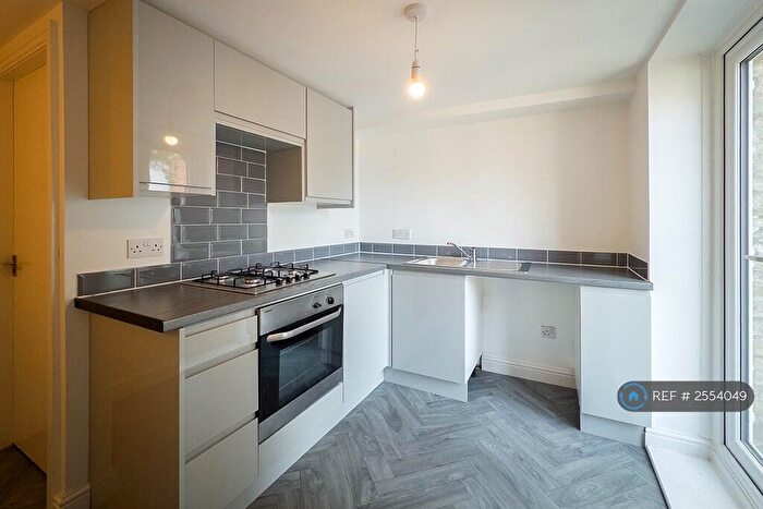 1 Bedroom Flat To Rent In Stamford Arcade, Ashton-Under-Lyne, OL6