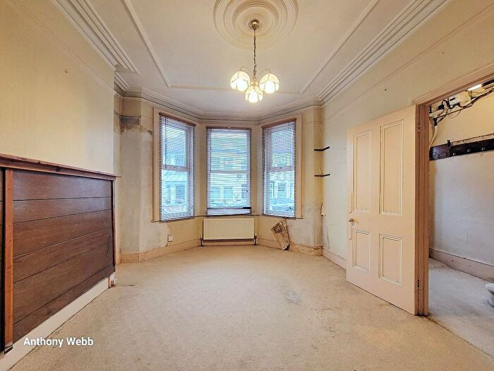 3 Bedroom Terraced House For Sale In Maryland Road, Wood Green, N22