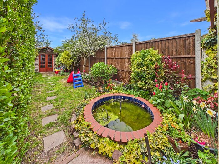 2 Bedroom Semi Detached House For Sale In Mayplace Road West, Bexleyheath, Kent, DA7