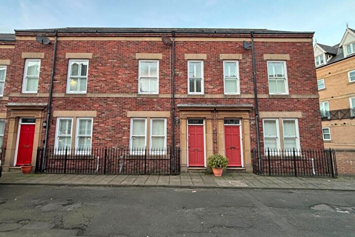 3 Bedroom Terraced House For Sale In Middle Street, Tynemouth, Tyne & Wear, NE30