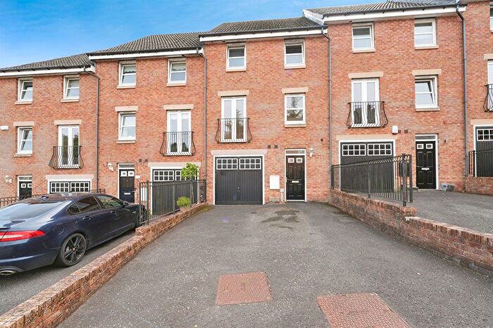 4 Bedroom Property For Sale In De Walden Drive, Kilmarnock, KA3