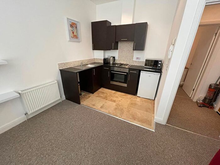 1 Bedroom Flat To Rent In Drummond Road, Bournemouth, BH1