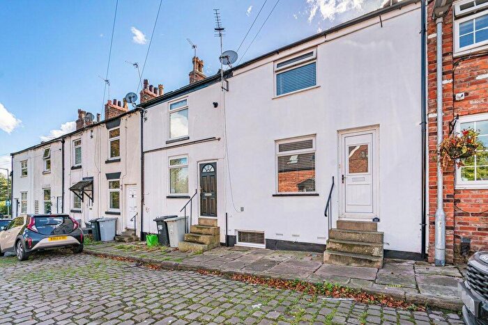 2 Bedroom Cottage For Sale In Old Hall Street, Macclesfield, SK10