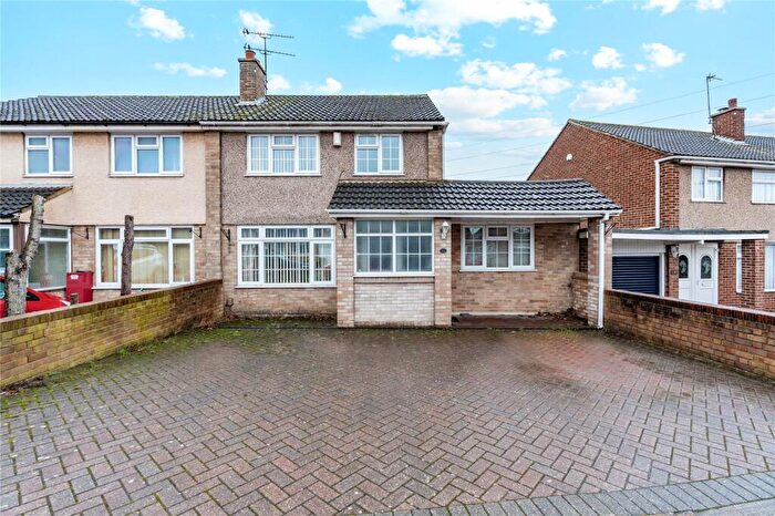 4 Bedroom Semi-Detached House For Sale In Pepper Hill, Northfleet, Gravesend, Kent, DA11