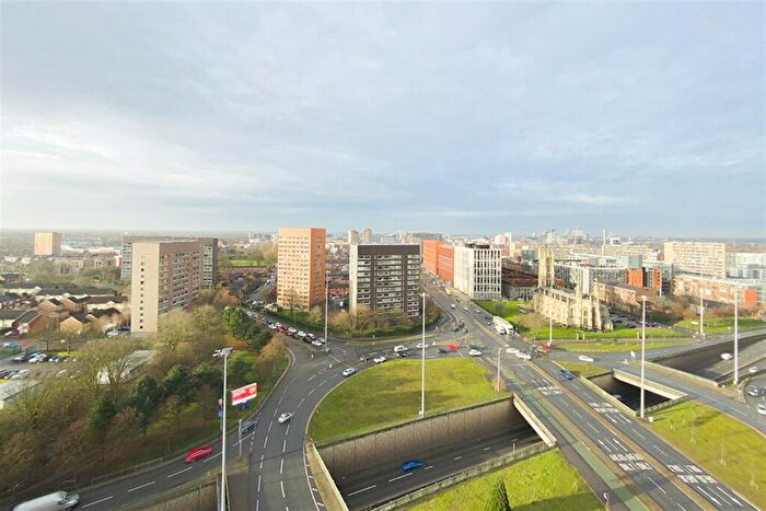 2 Bedroom Apartment To Rent In Elizabeth Tower, M15